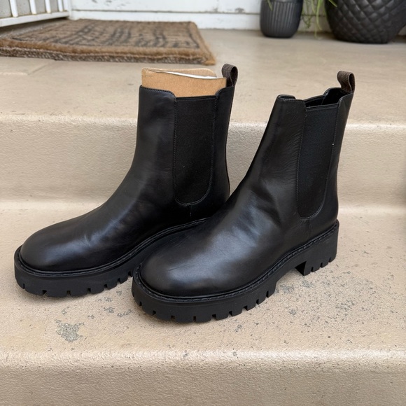 Michael Kors Asher Women’s Chelsea Boot - Picture 1 of 8